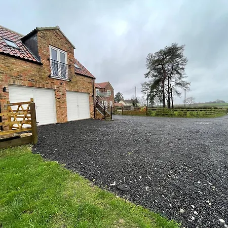 Roseberry Barn, Bullamoor, Northallerton, North Yorkshire *