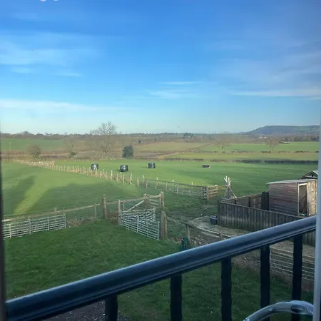 Roseberry Barn, Bullamoor, Northallerton, North Yorkshire * Brompton (Hambleton)